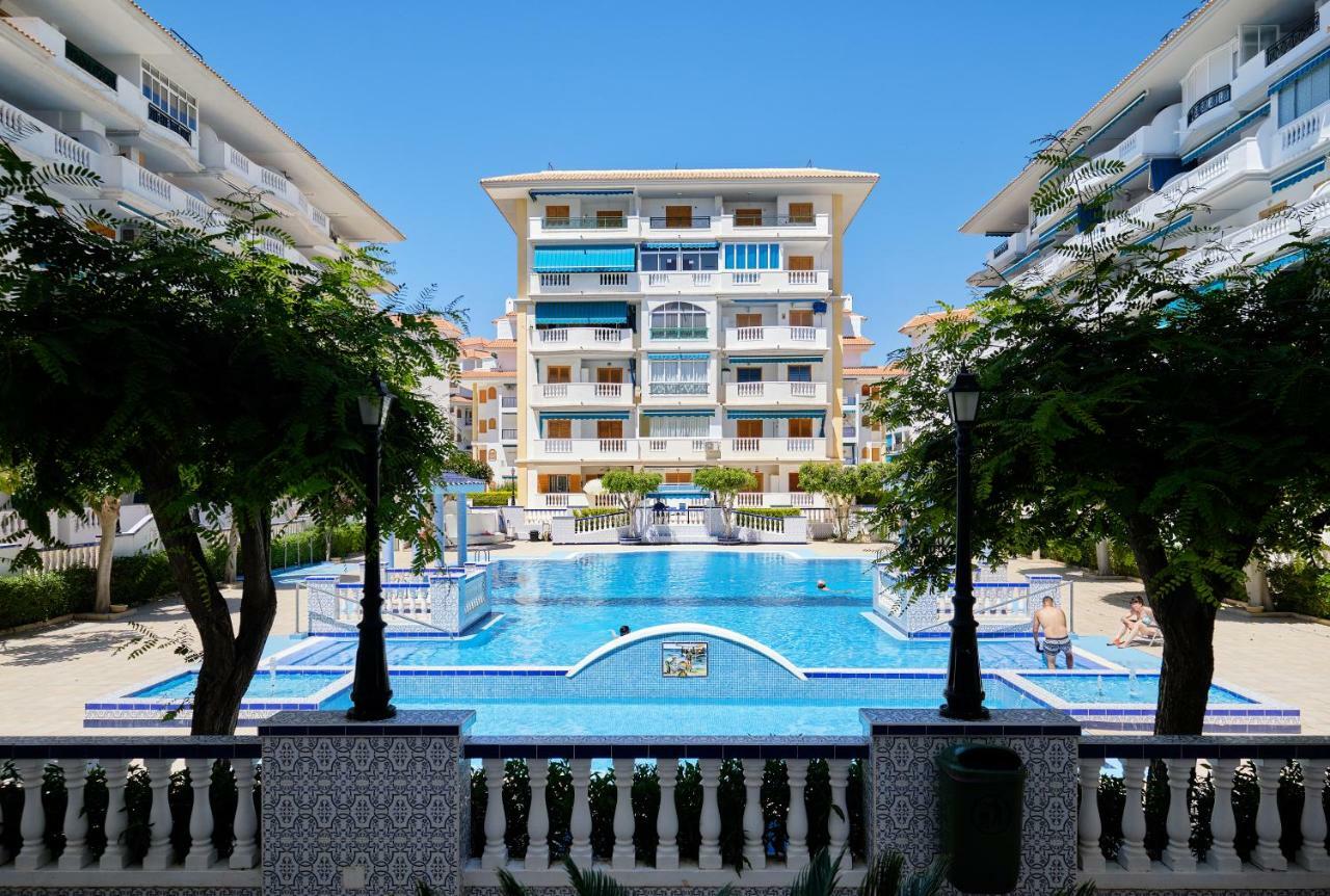 Urb Vinamar Torrevieja Exterior foto